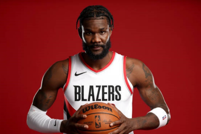 艾顿 2 年 1660 万美元加盟湖人，紫金军团内线迎来强援